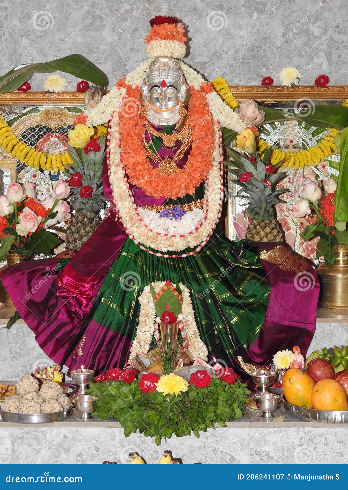 Goddess Lakshmi Statue Decoration Using Flower and Gold Jewellery during  Festival of Vara Mahalakshmi Festival. Varalakshmi Vratam Stock Image -  Image of gold, depth: 206241107