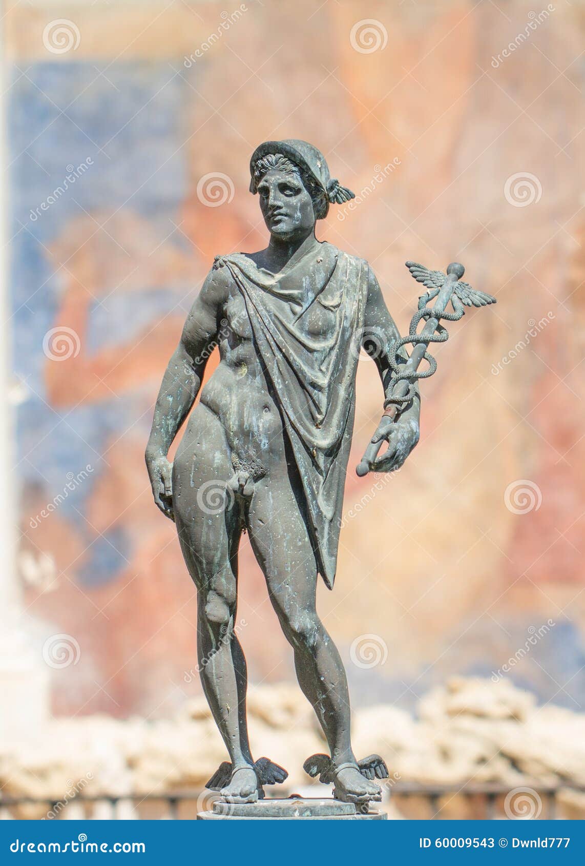 Gods hermes standbeeld stock afbeelding. Image of beeldhouwwerk - 60009543