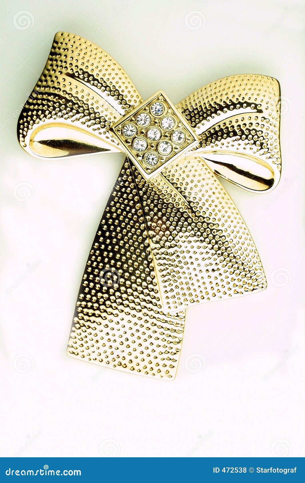 gold brooch - goldene brosche