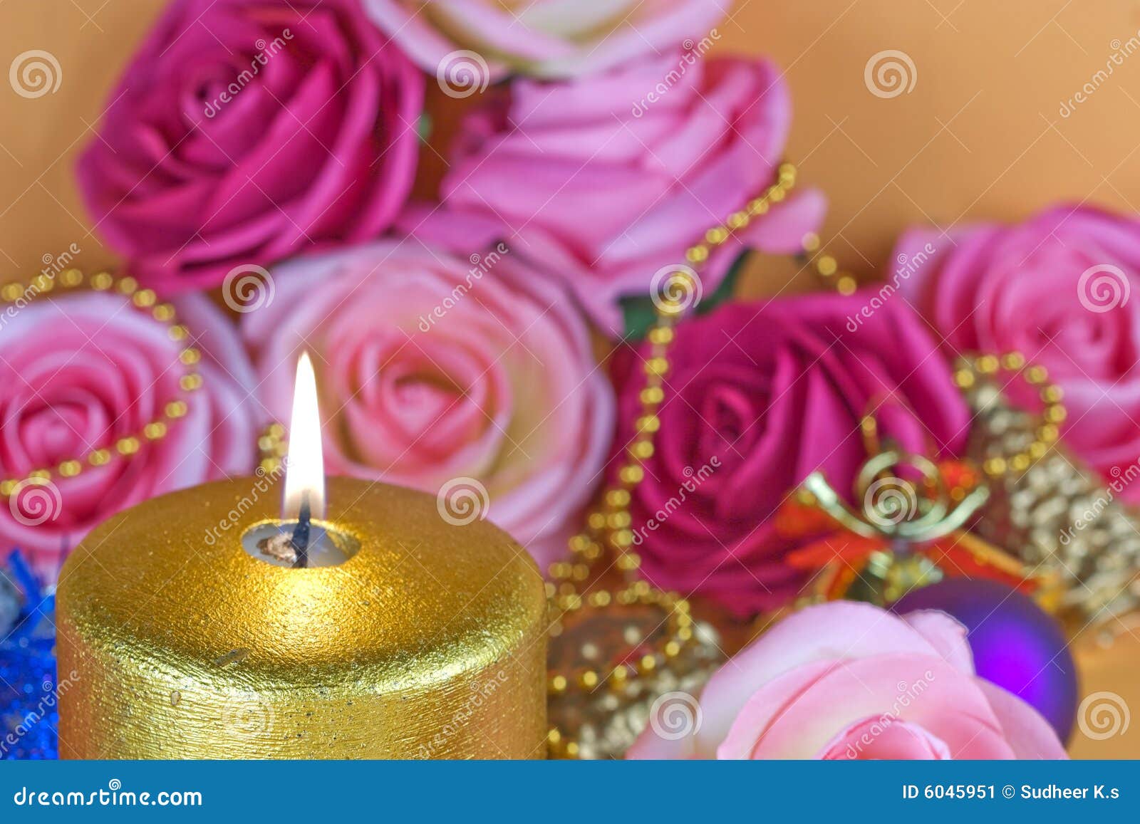 Gold Candle 01 stock image. Image of holiday, bulb, flower 6045951