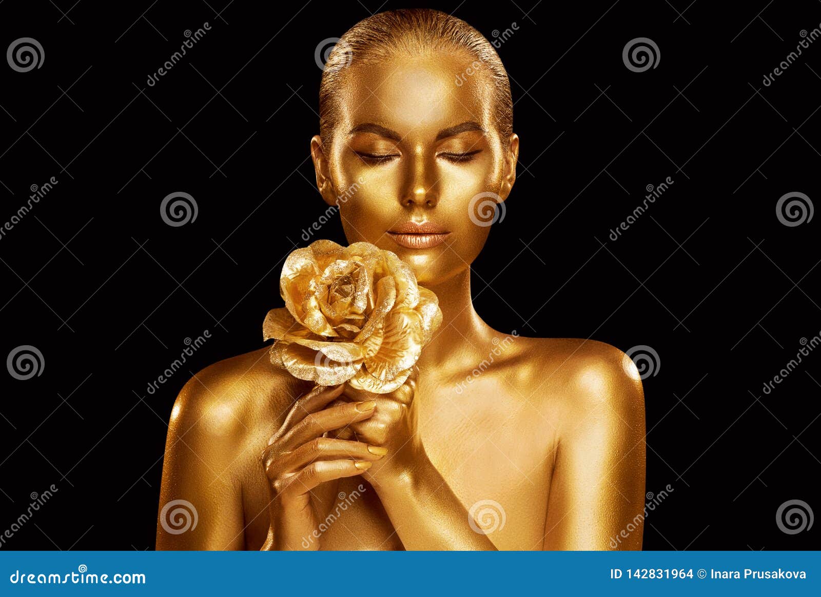 243,698 Gold Flower Stock Photos - Free & Royalty-Free Stock Photos from  Dreamstime