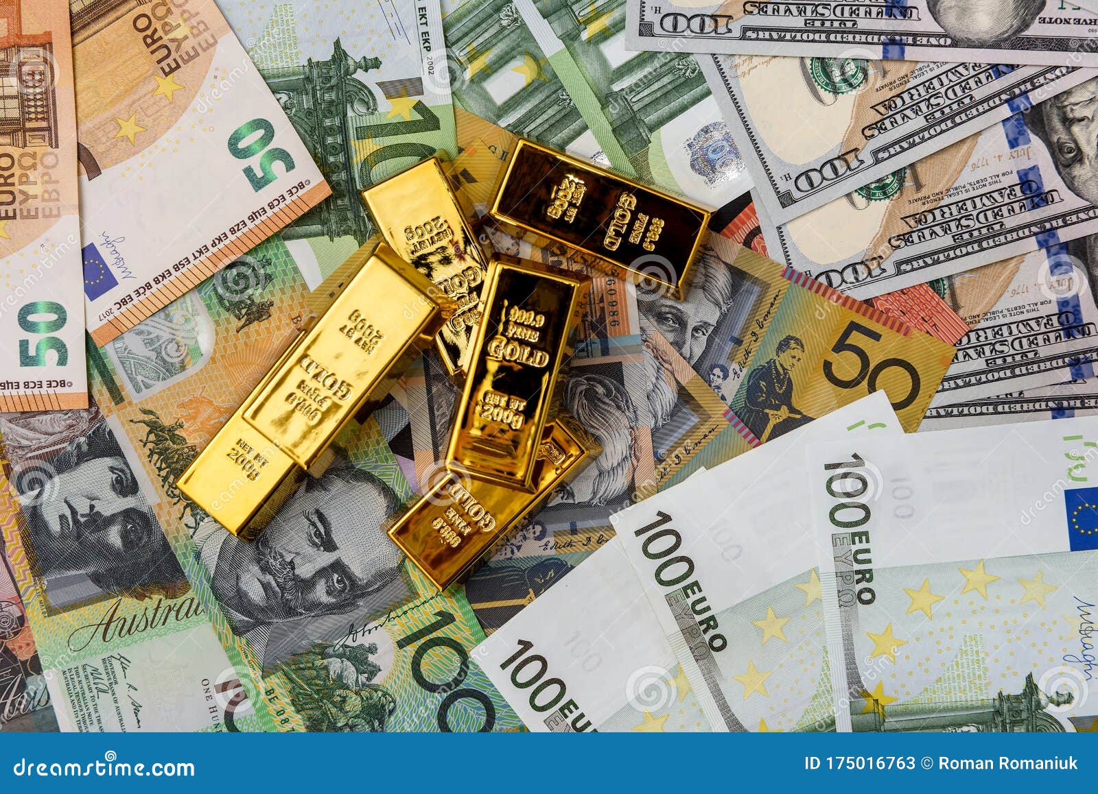 entanglement forfriskende tyngdekraft Gold Ingots on American, Australian Dollars and Euro Stock Image - Image of  banknote, metal: 175016763