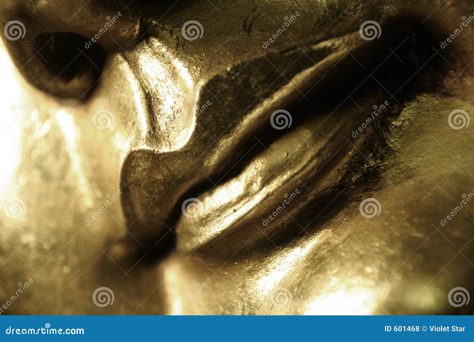 gold lips