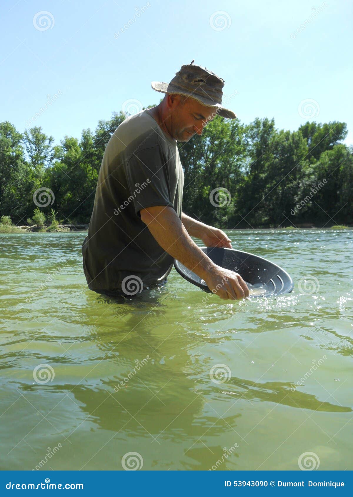 Gold panning editorial image. Image of river, gold, france - 53943090