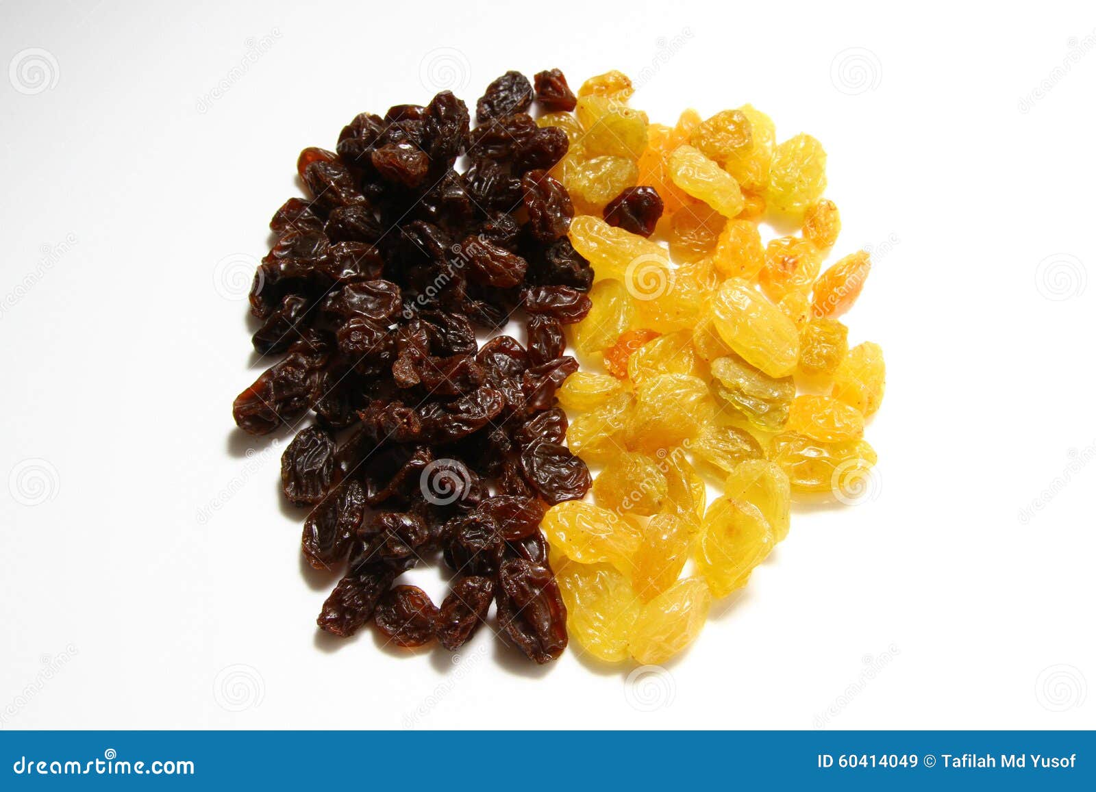 Gold Raisin Vs Black Dry Raisin Stock Image Image of sweets, desserts
