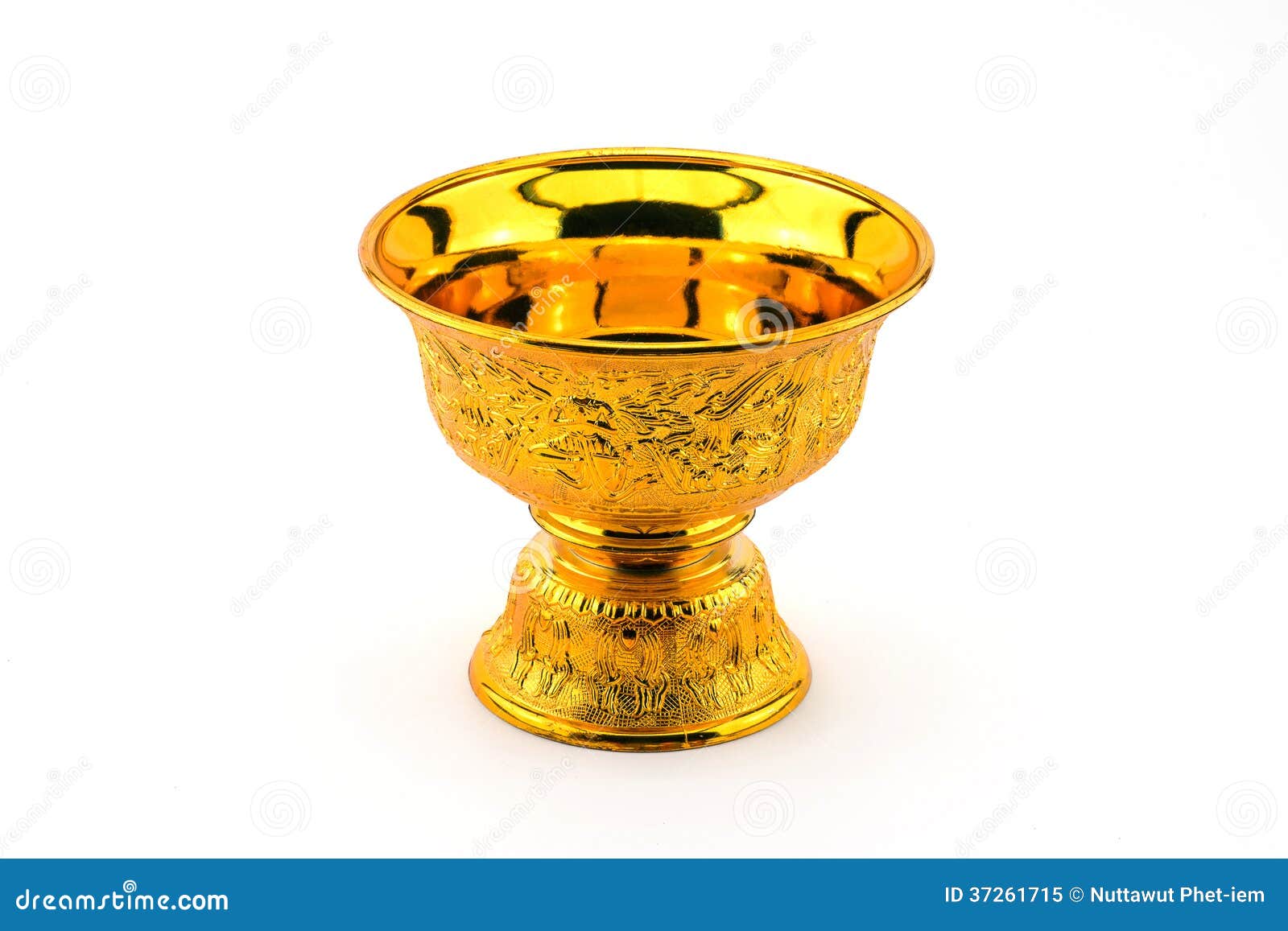 Gold tray with pedestal stock image. Image of native 37261715