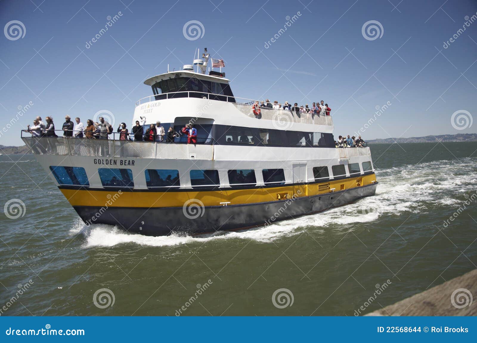 Golden Bear ferry editorial stock image. Image of decks 22568644