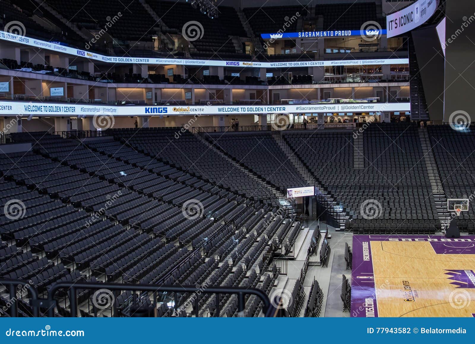 Golden 1 Center Sports Complex 15 Editorial Photography - Image of  photographer, side: 77943582