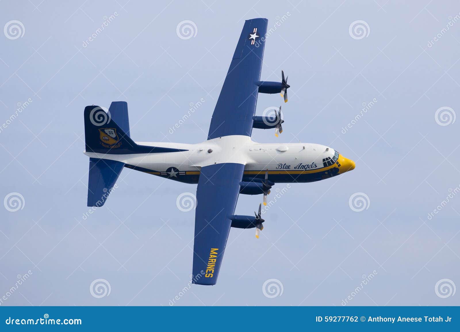 Golden Knights Airplane flying preforming aerial maneuvers at the Atlantic City Airshow in New Jersey. The plane is used by The United States Army Parachute Team durring demonstration and competition parachute