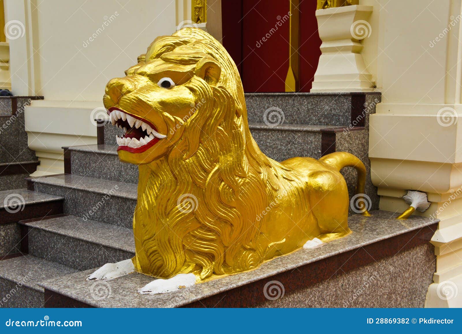 Golden lion statue stock photo. Image of shui, carve 28869382