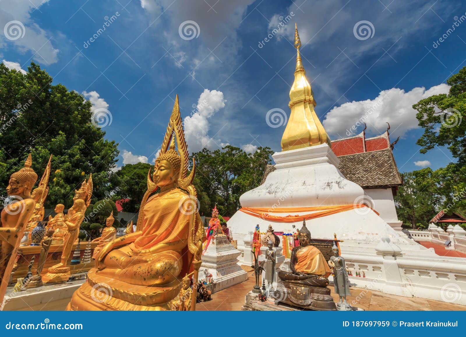 golden pagoda in phra that kham kaen, khon kaen, thailand