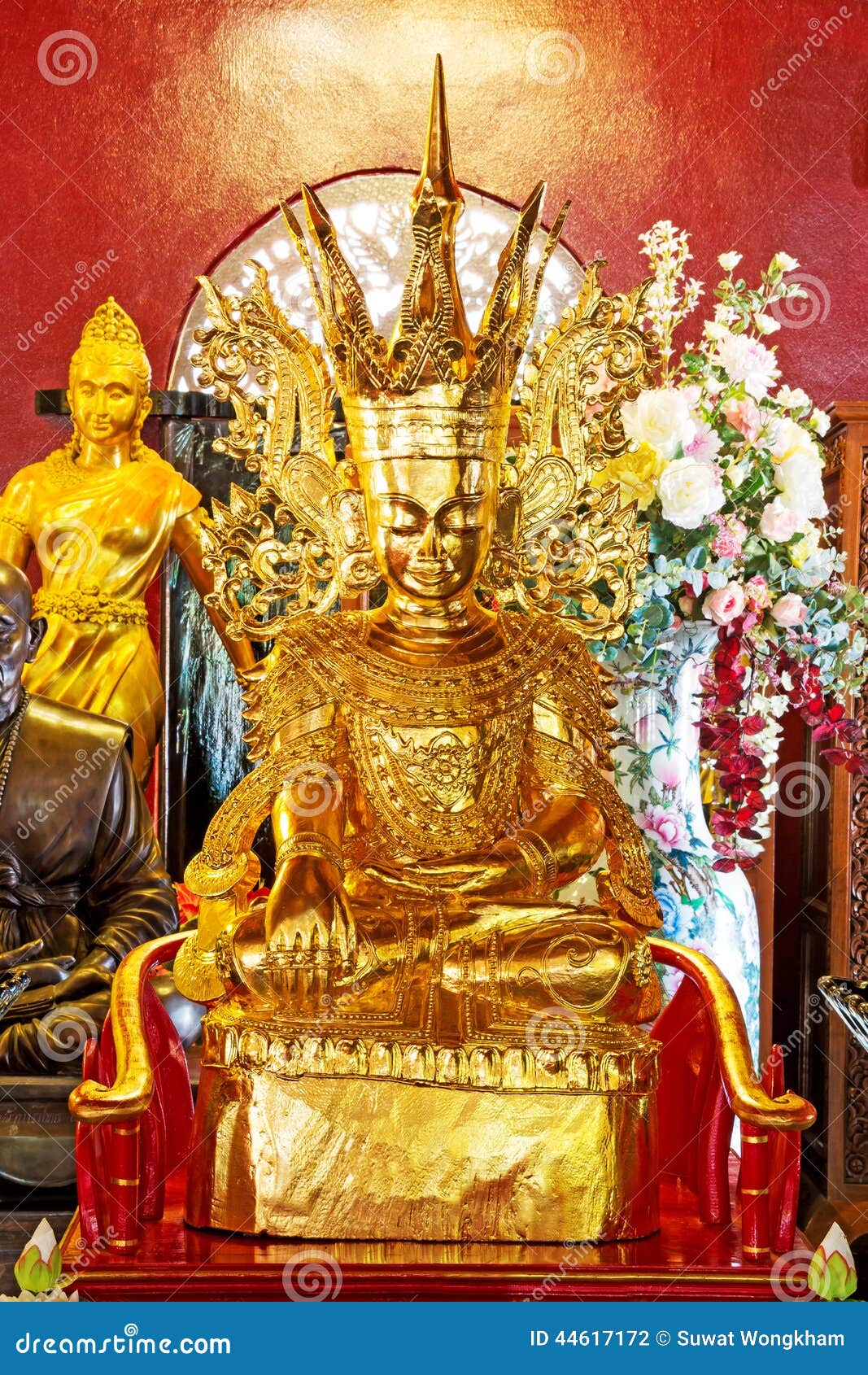 Golden sitting buddha,Chaing mai Thailand