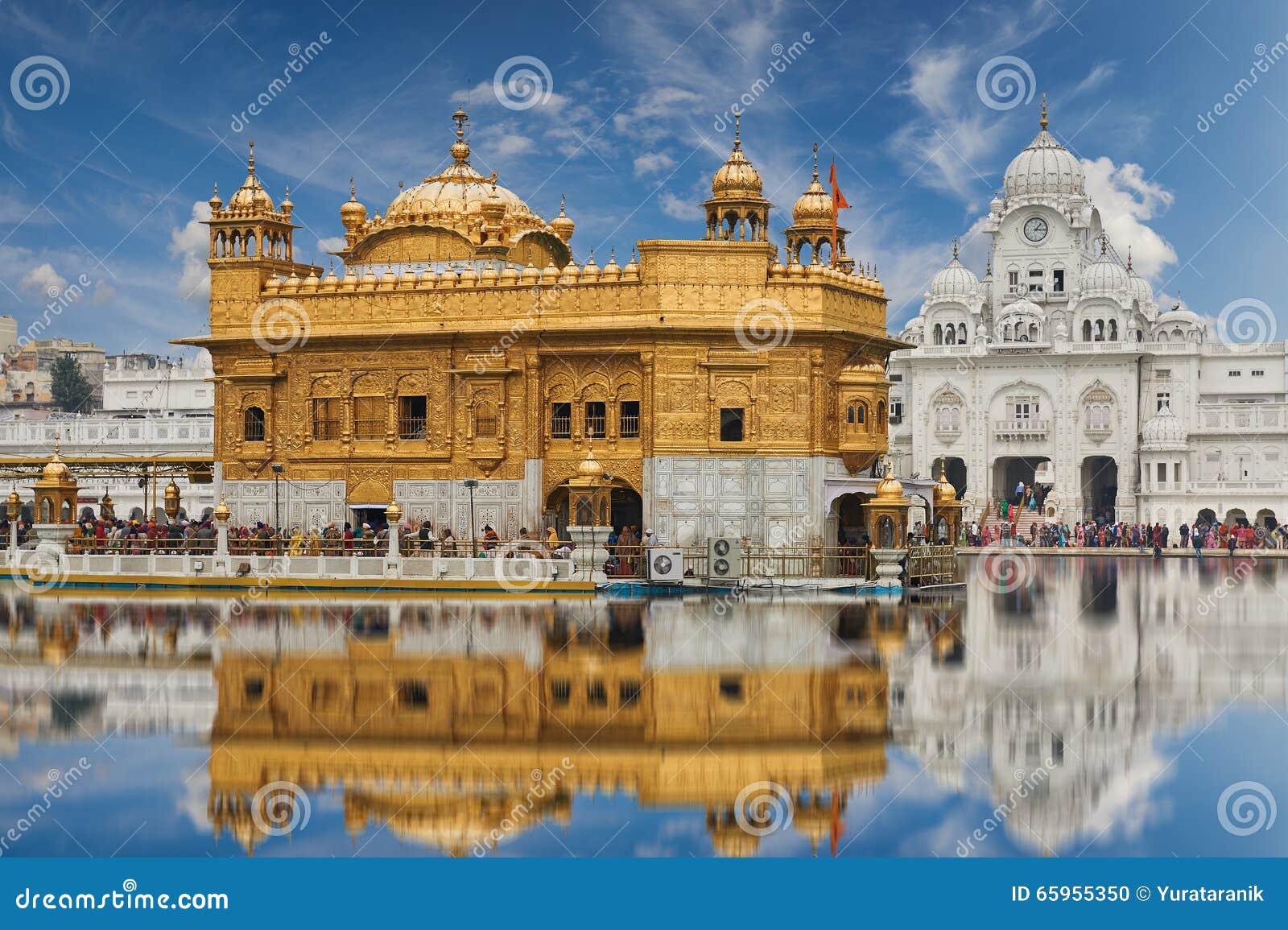 Golden Temple, Amritsar, Punjab, India Editorial Photo - Image of flock,  amritsar: 14896786