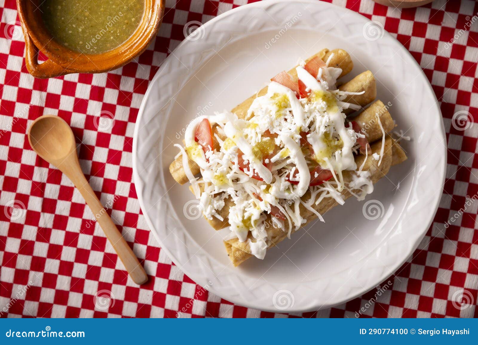 Goldener Tacos-Mexico-Flachland Stockfoto - Bild von besteht, knusperig ...