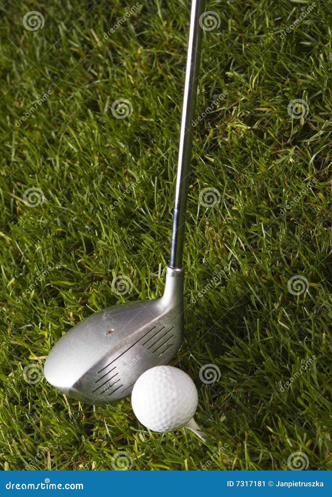 Golf ball on tee with club stock image. Image of golfing 7317181