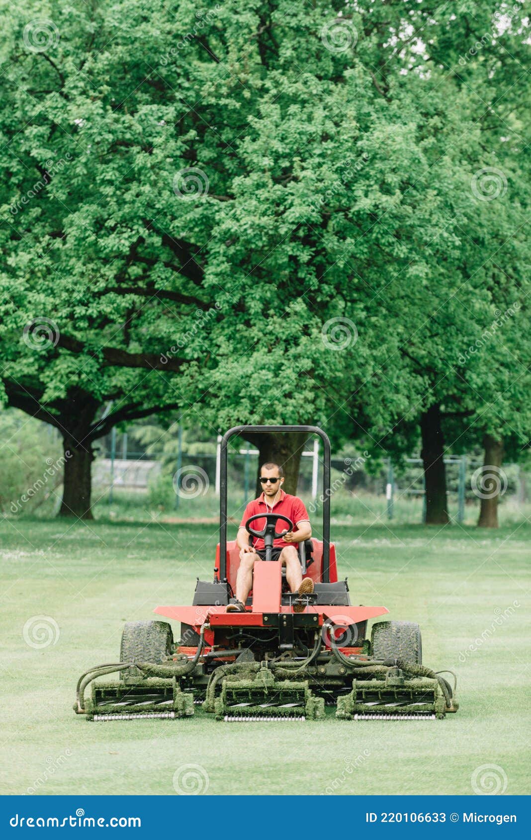 Golf Course Maintenance Equipment, Fairway Mower Stock Image - Image of  mower, person: 220106633