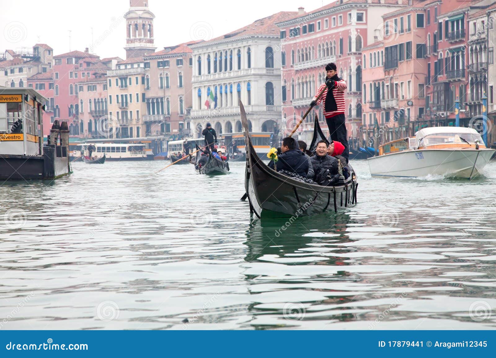 Gondoliero Sailing in Venice Grand Channel Editorial Photo Image of