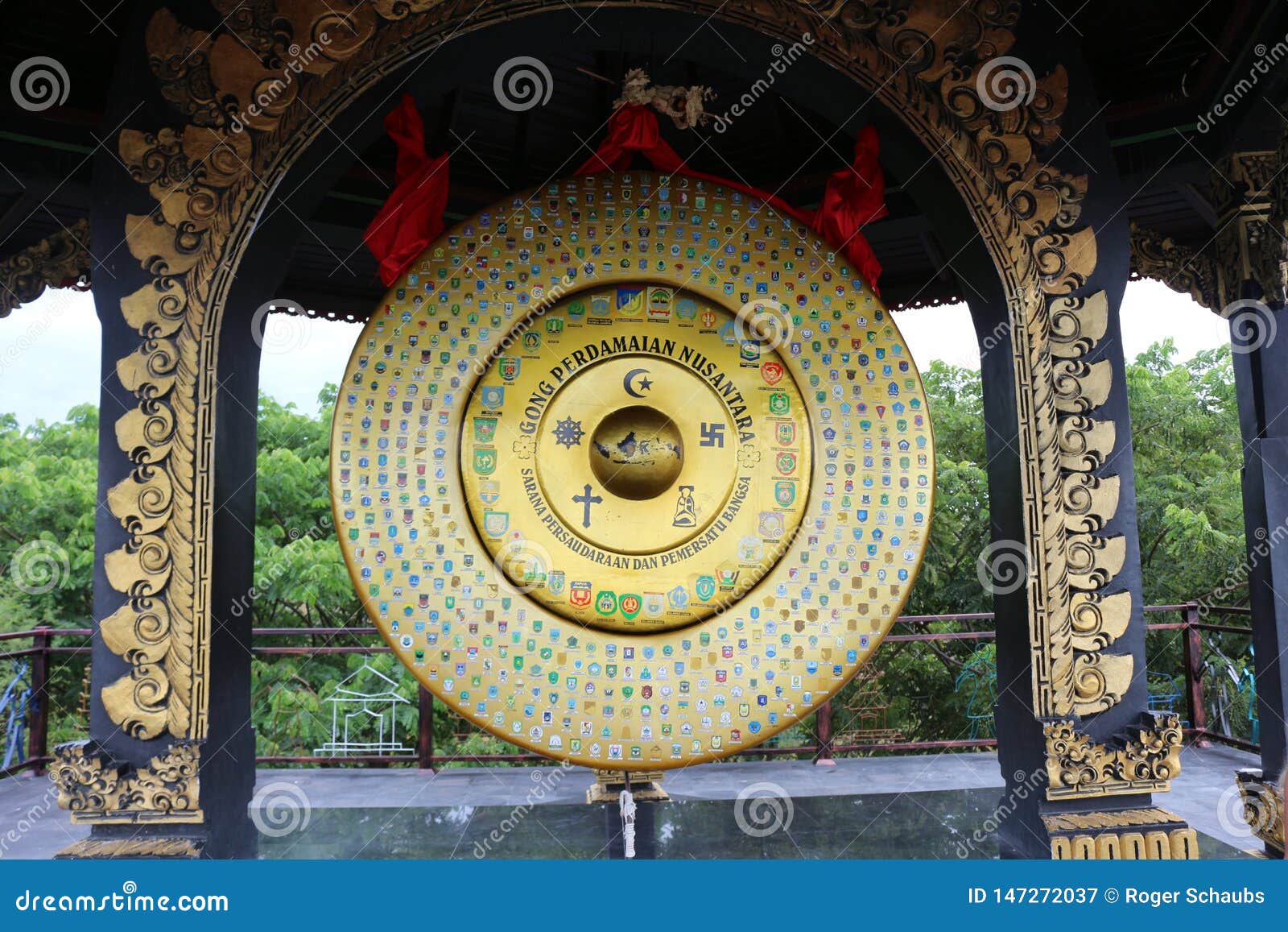 gong perdamaian, tondo, palu tim., kota palu, sulawesi