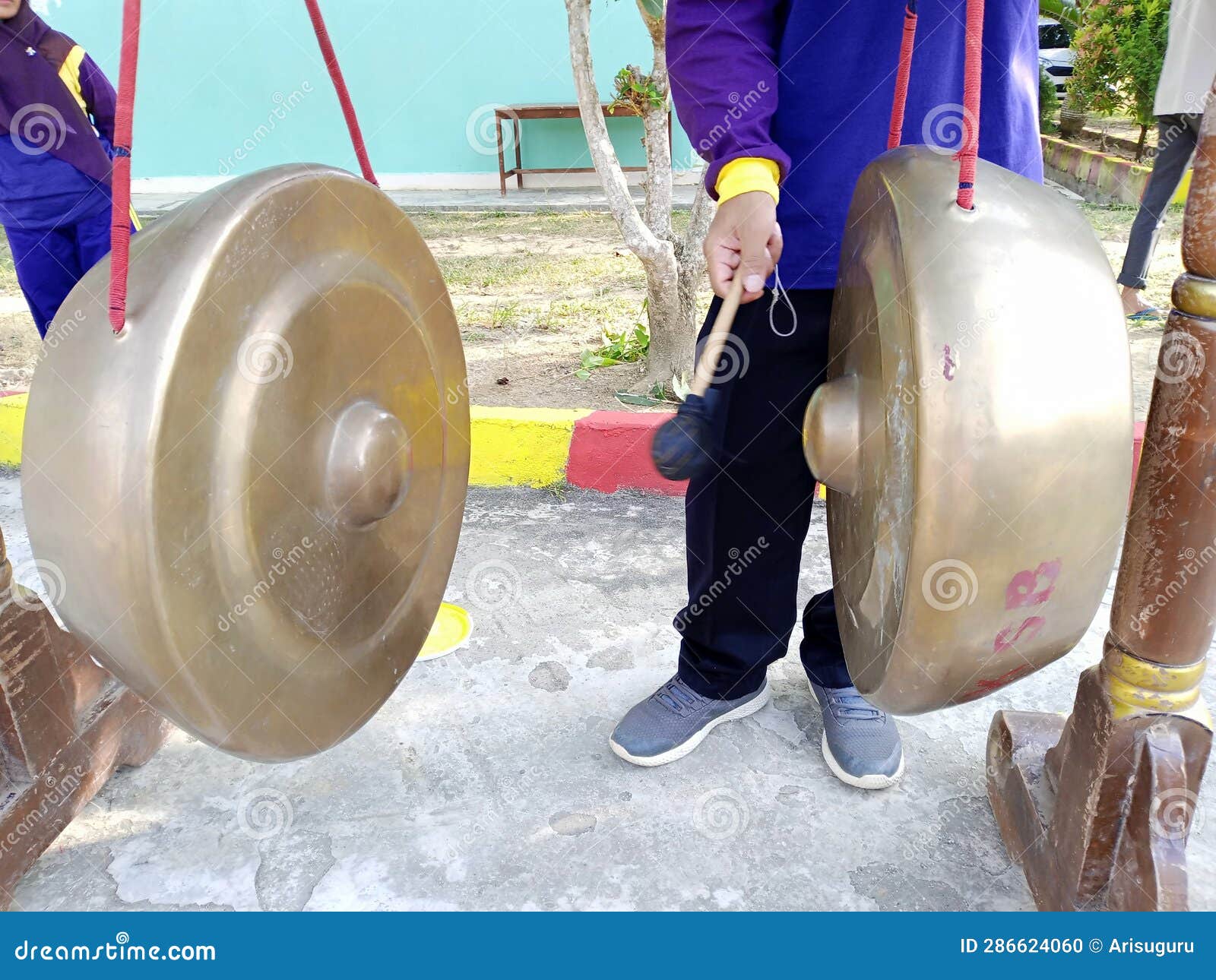 Gong Is A Well known Percussion Instrument In Southeast Asia And East gong-is-a-well-known-percussion-instrument-in-southeast-asia-and-east