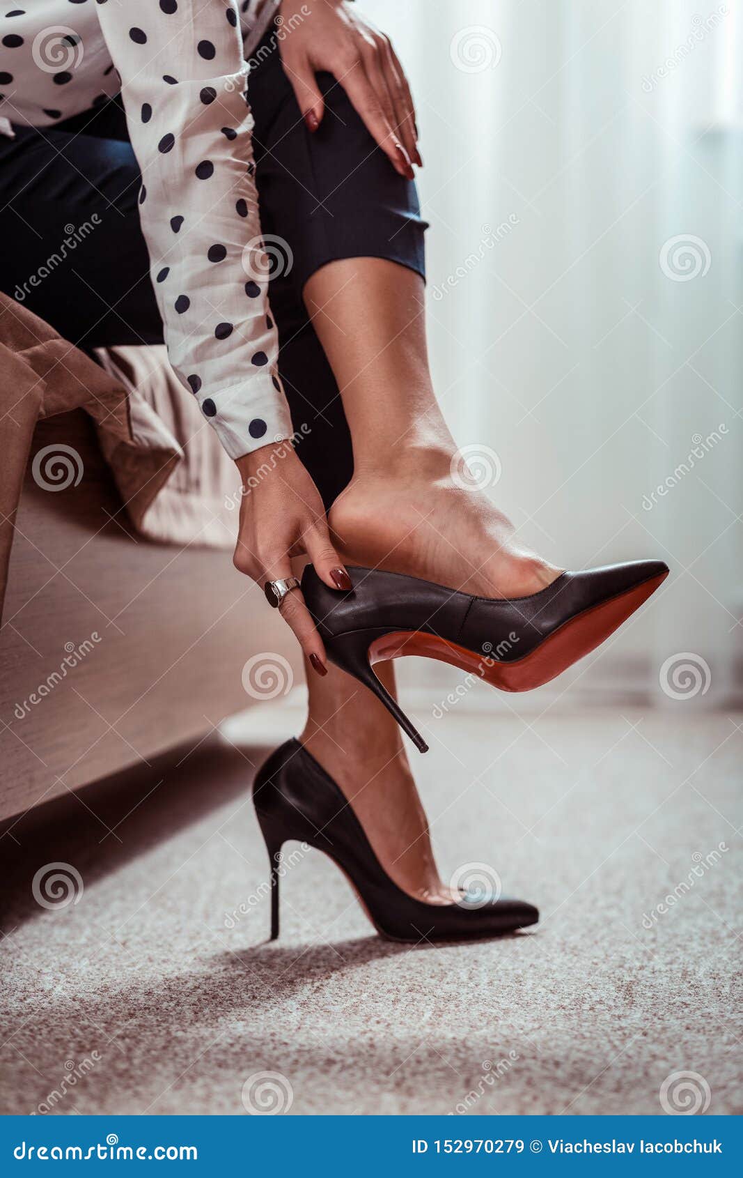 Are toe rings and high heels a good fit 🤔? : r/heels