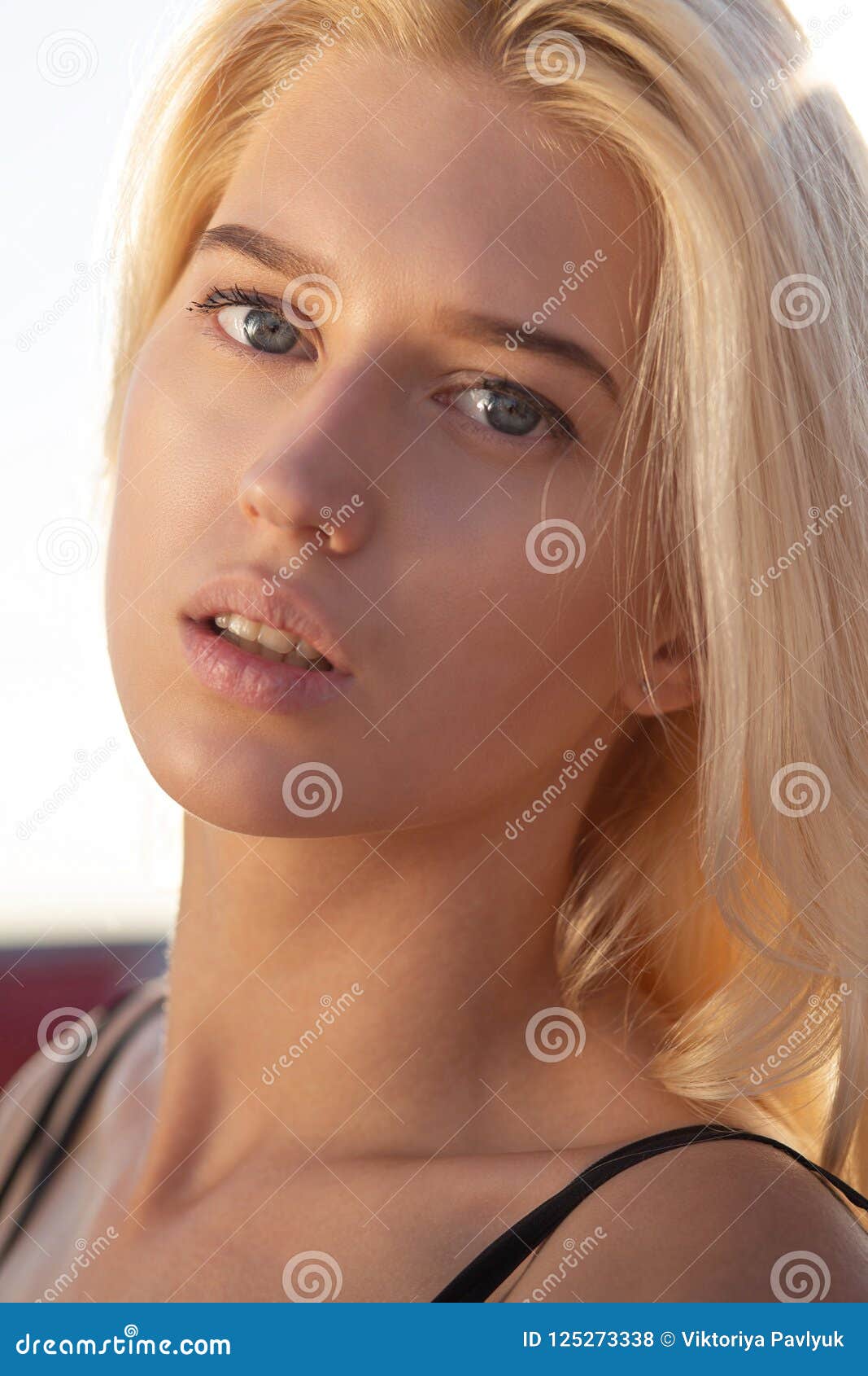 Gorgeous Blonde Blue Eyed Model With Natural Makeup And Hair Lo