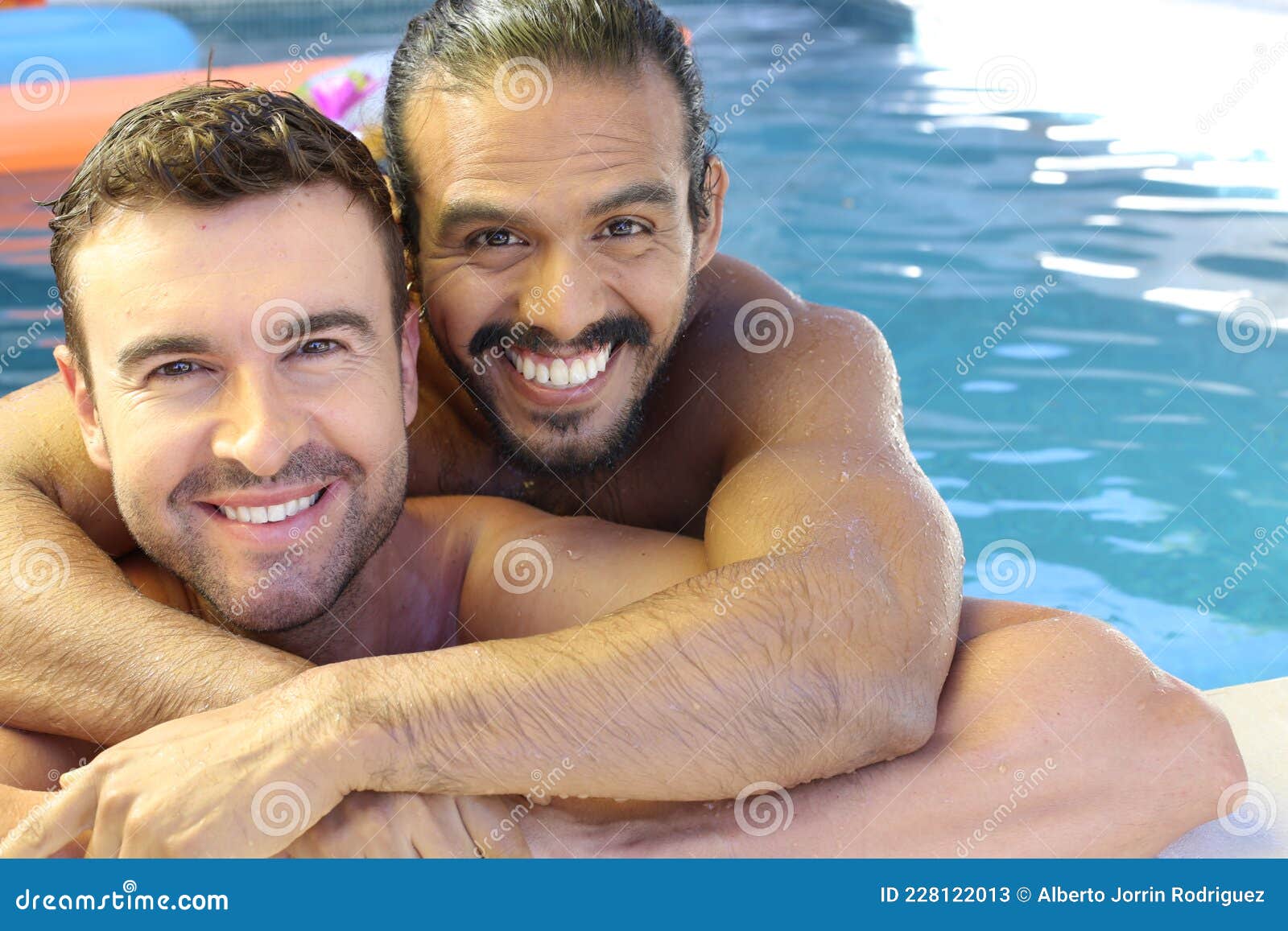 Naked couple at the pool - Sex photo