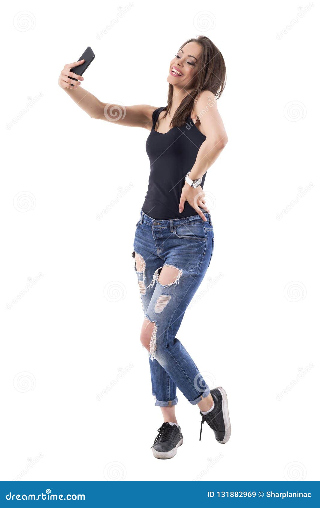 https://thumbs.dreamstime.com/z/gorgeous-latin-happy-beauty-woman-taking-selfie-photos-mobile-phone-side-view-gorgeous-latin-happy-beauty-woman-taking-selfie-131882969.jpg