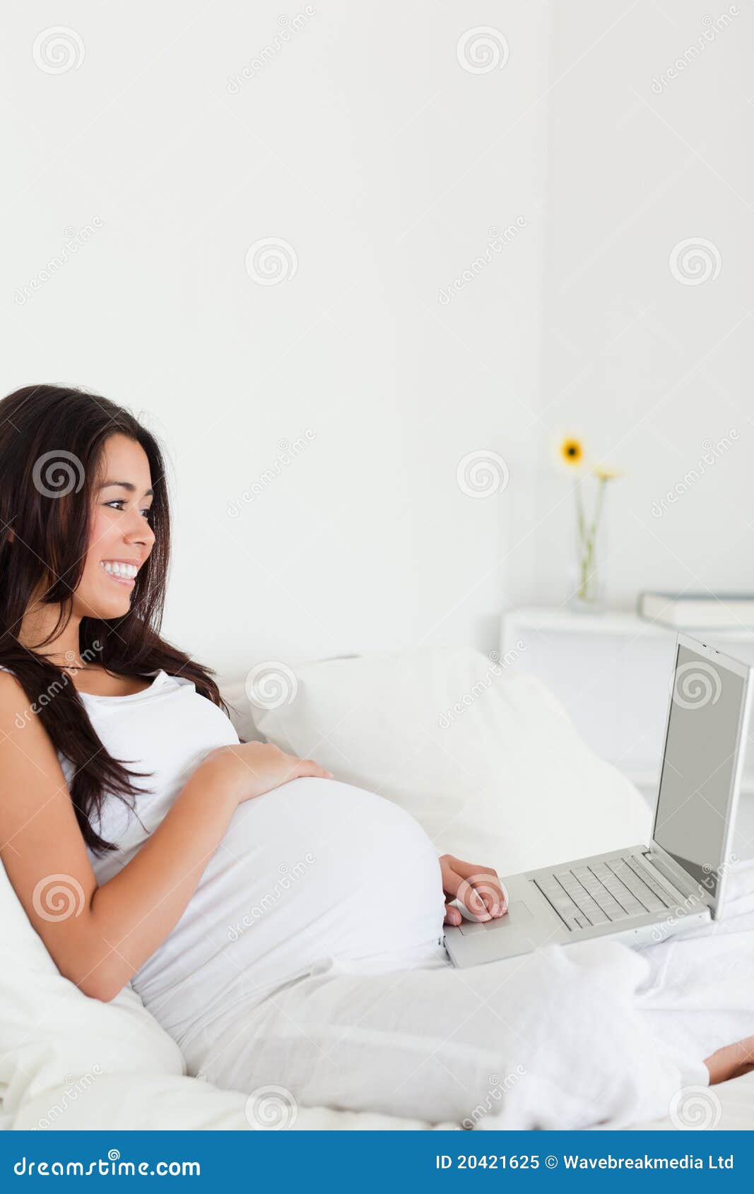 Gorgeous Pregnant Woman Relaxing Stock Image Image Of Massage Dialing 20421625