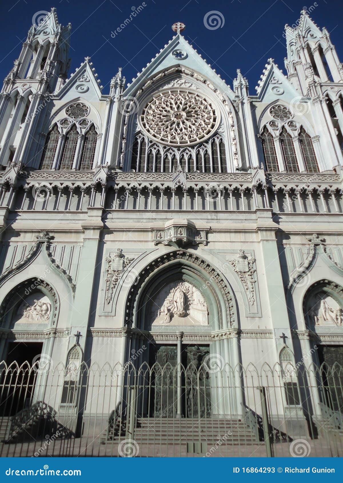 gothic templo expiatorio facade