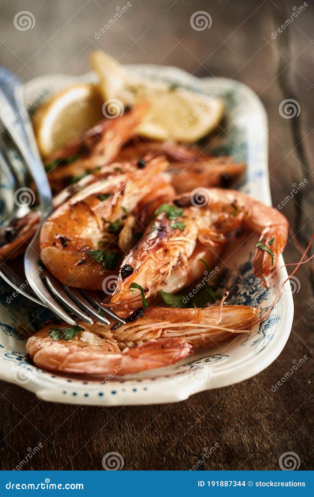 gourmet spicy grilled whole prawns
