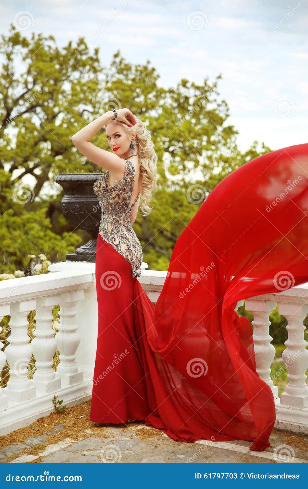 Luxurious Long Sleeve Beadings Prom Dress Long Mermaid Eevning Gowns W –  Ballbella