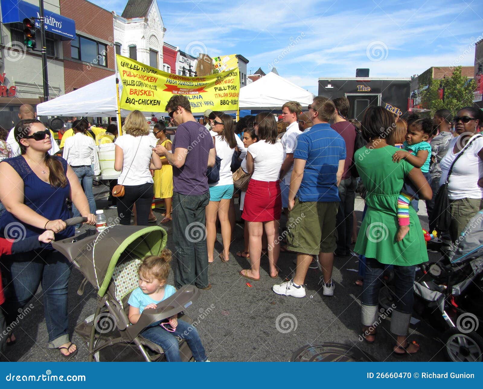 Grabbing a Bite to Eat editorial image. Image of vendor - 26660470