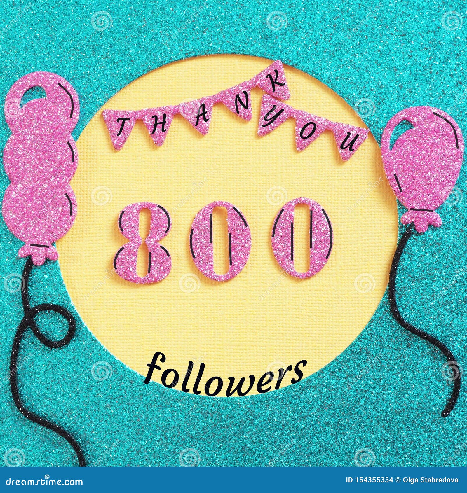 Gracias 800 Seguidores Con Globos Y Banderas Gracias A Amigos En Las Redes Sociales Foto De Archivo Imagen De Brillo Gustos