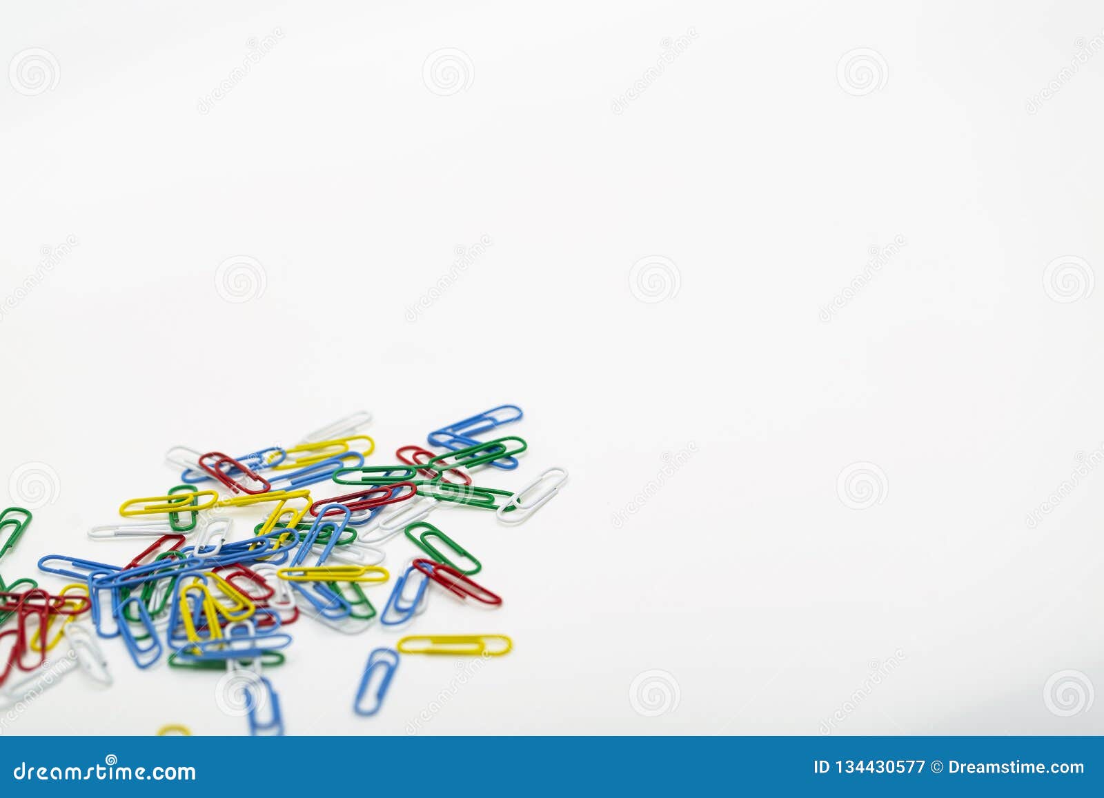 Swpeet Graffette Colorate | 450 Pezzi In 3 Misure | Organizzazione Ufficio E Scuola | Metalliche Rivestite - Foto 8