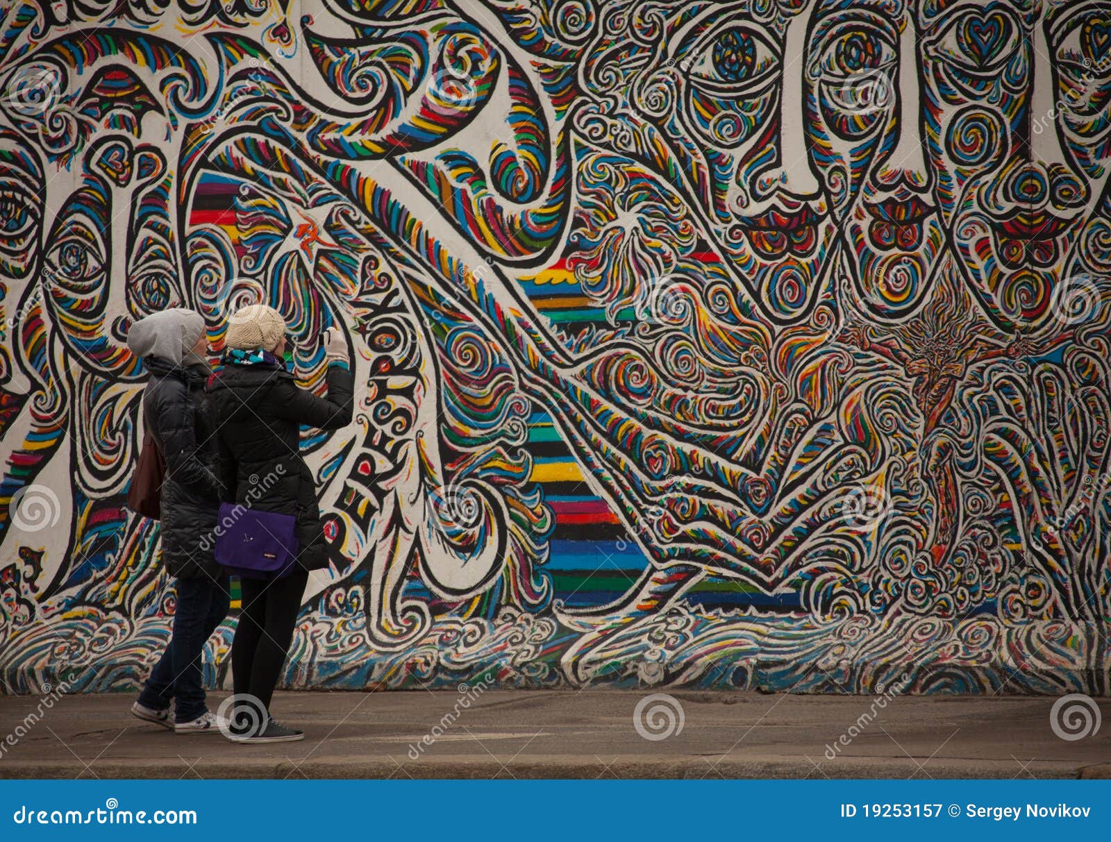 Graffiti on Berlin Wall at MÃ¼hlenstraÃŸe Editorial Photography Image