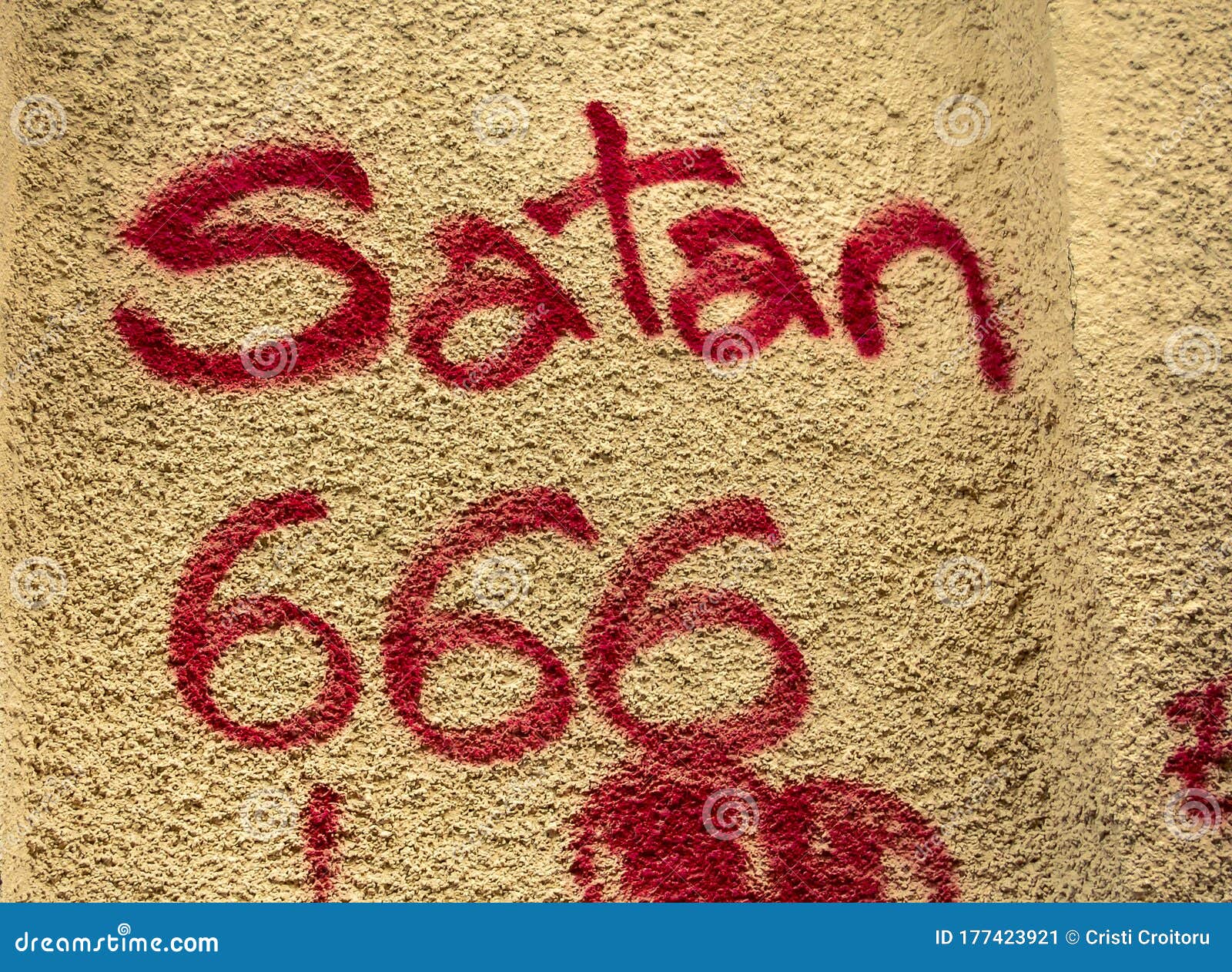 Graffiti trên tường. Satan 666 Viết bằng sơn đỏ trên tường ... | Font 666: Graffiti trên tường với chữ Satan 666 được viết bằng sơn đỏ sẽ khiến cho những người yêu thích sự khác biệt và hơi phiêu lưu bị thu hút. Với Font 666, các đường chữ đầy uy lực sẽ mang đến cho các bạn những cảm xúc mạnh mẽ và sự độc đáo của sản phẩm. Dù bạn là ai, hãy cùng trải nghiệm những bức chân dung thiết kế độc đáo này.