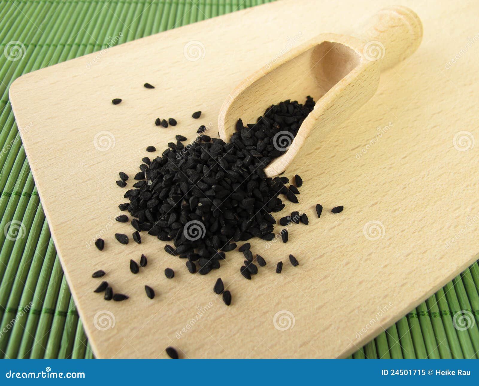 Graines de cumin noir image stock. Image du drogues, noir 24501715