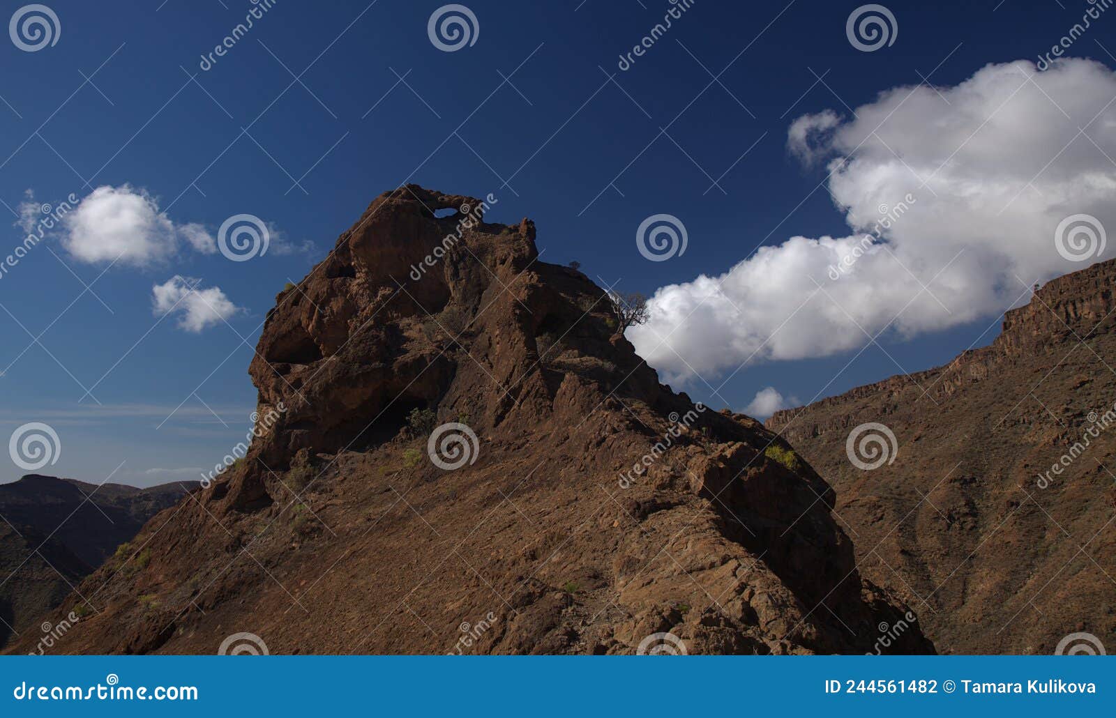 gran canaria, landscape of the southern part of the island along barranco de arguineguÃÂ­n steep and deep ravine