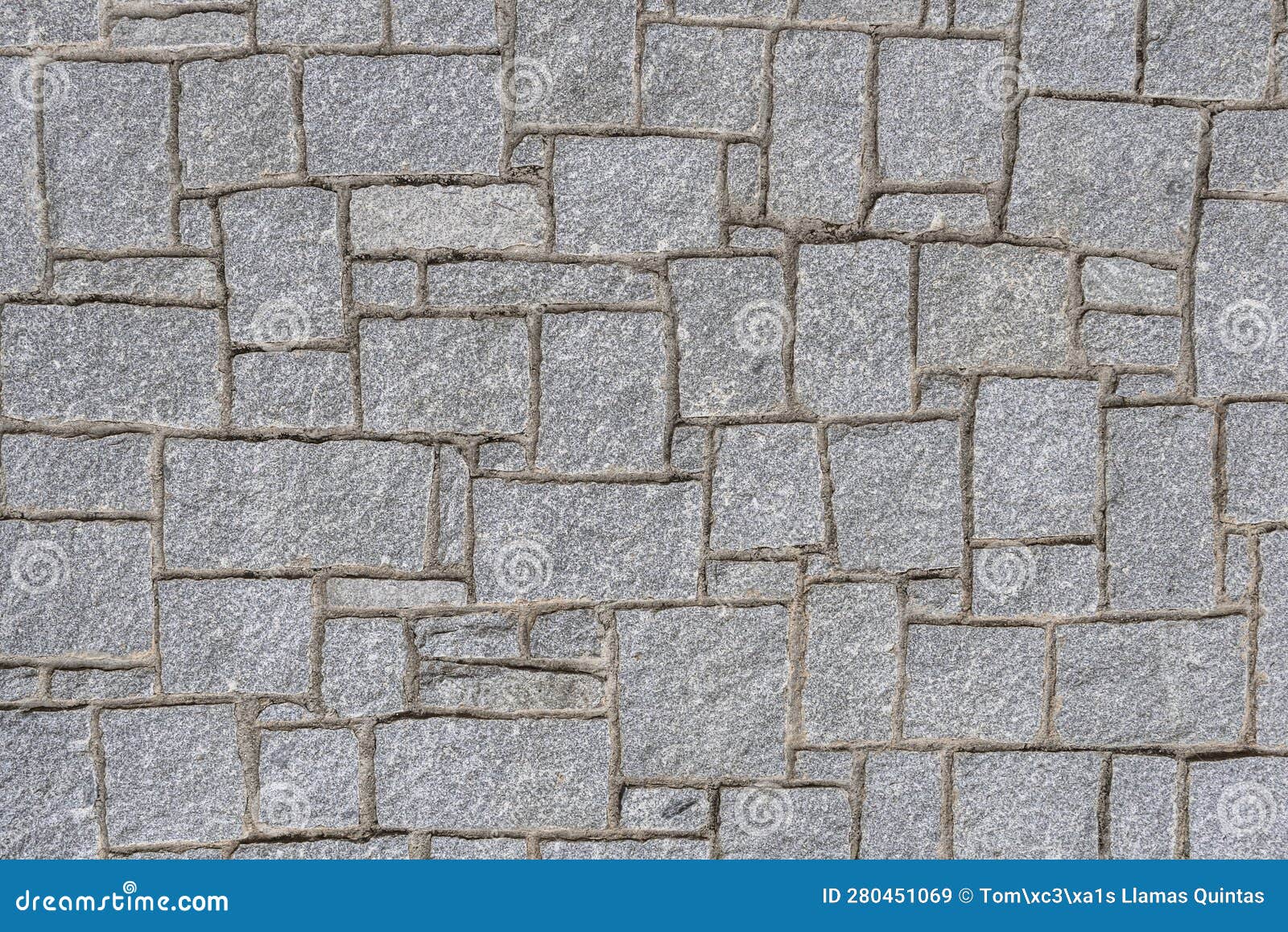 gran pared o muro de bloques de granito
