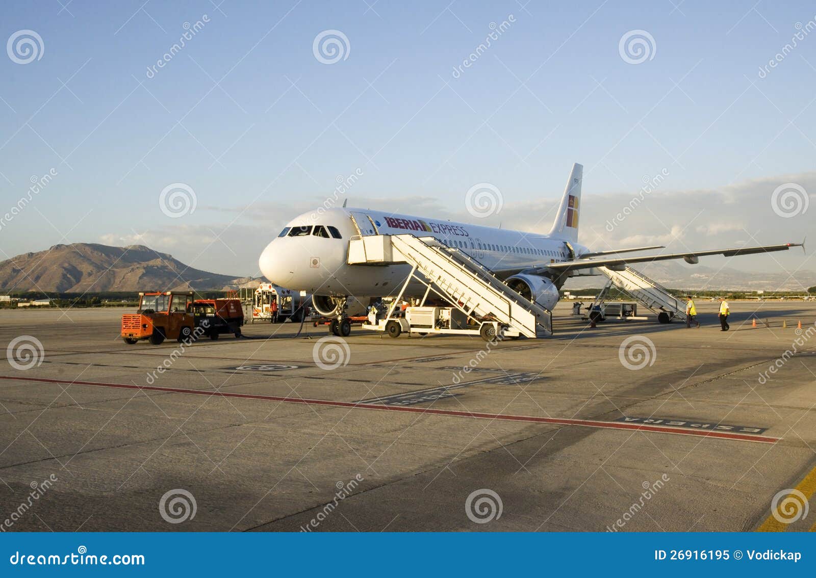Granada airport editorial image. Image of granada, mountain 26916195