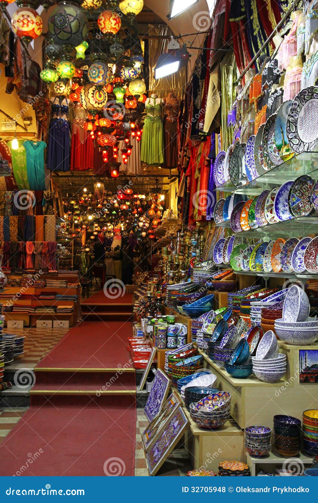Grand Bazaar Shops in Istanbul Stock Photo Image of handmade, craft