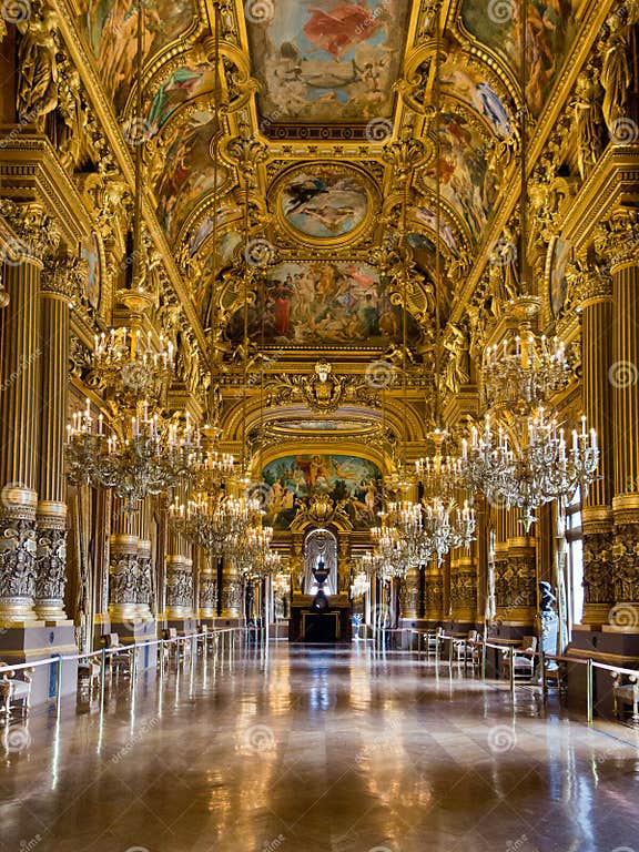 Opera Garnier Paris stock image. Image of house, elegant - 30285091