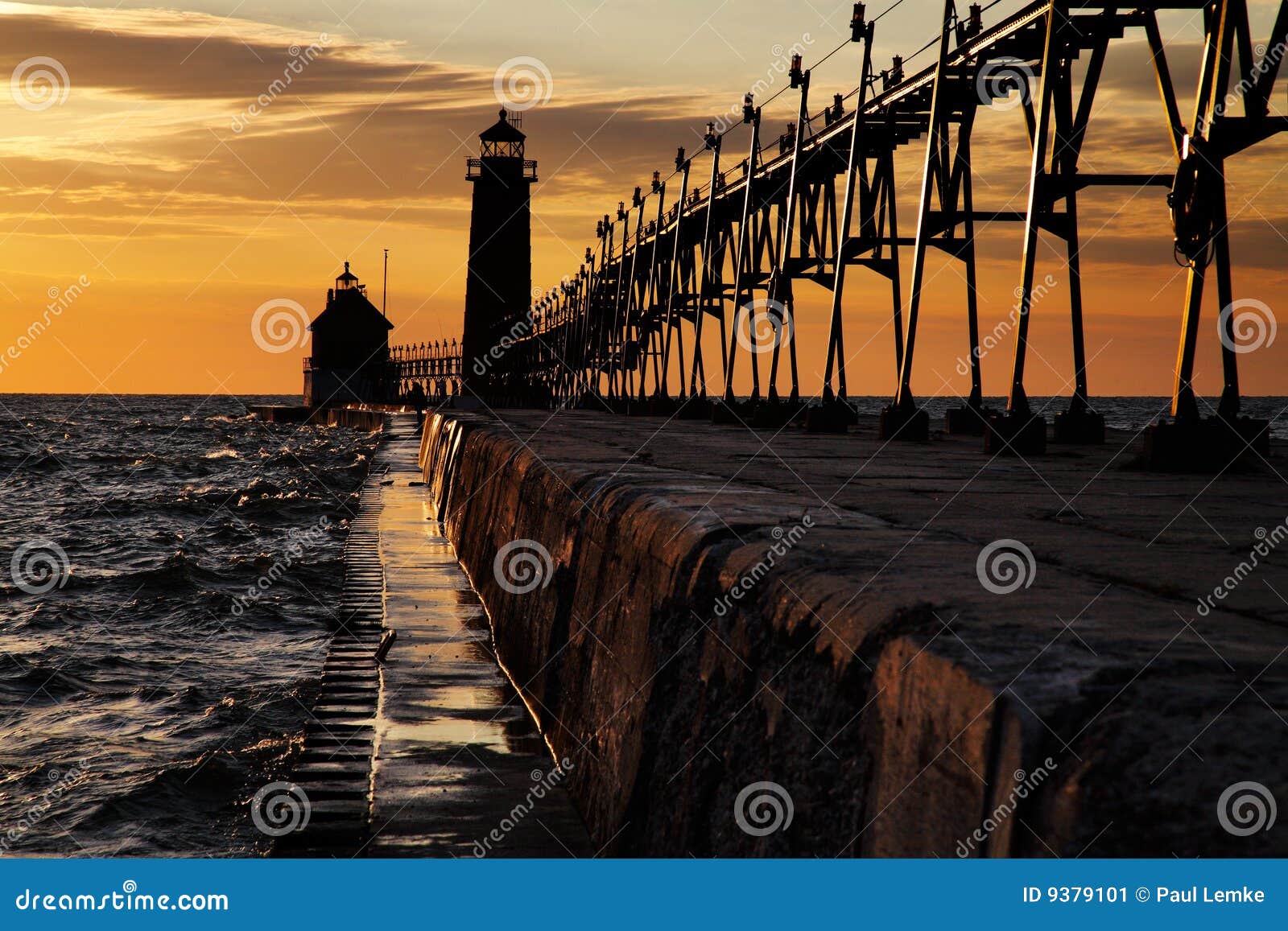 grand haven south pierhead lighthouse