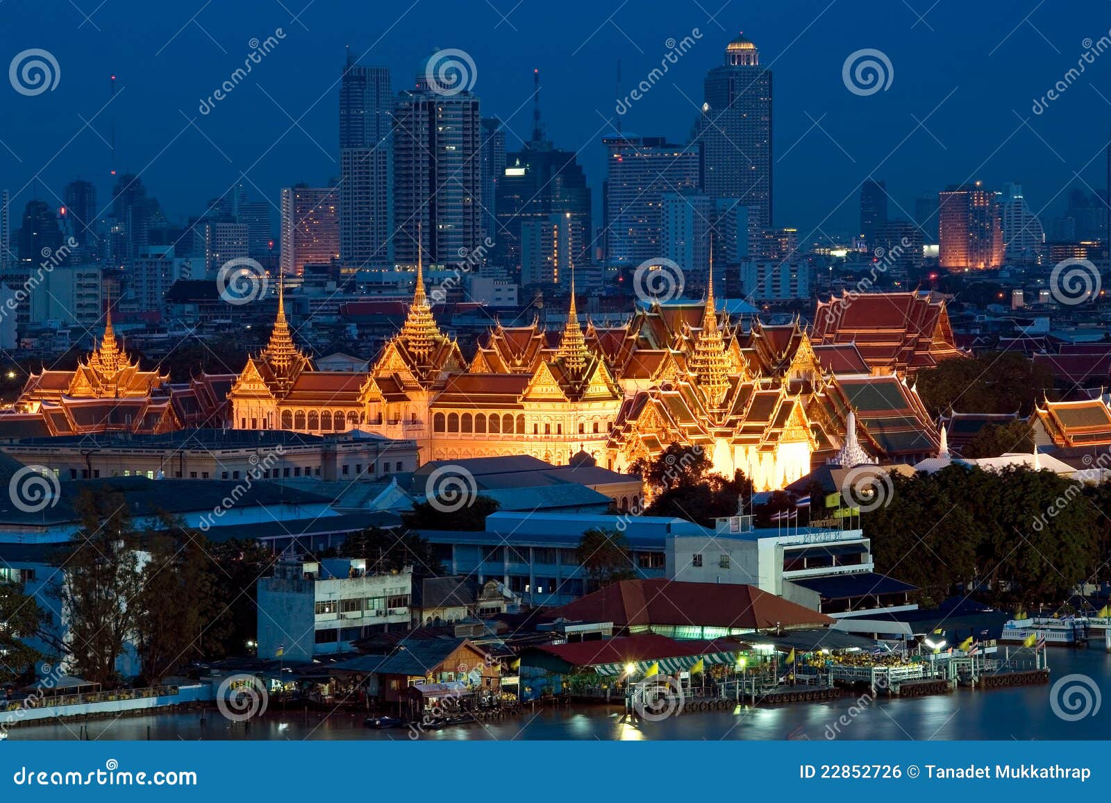 grand palace , bangkok, thailand