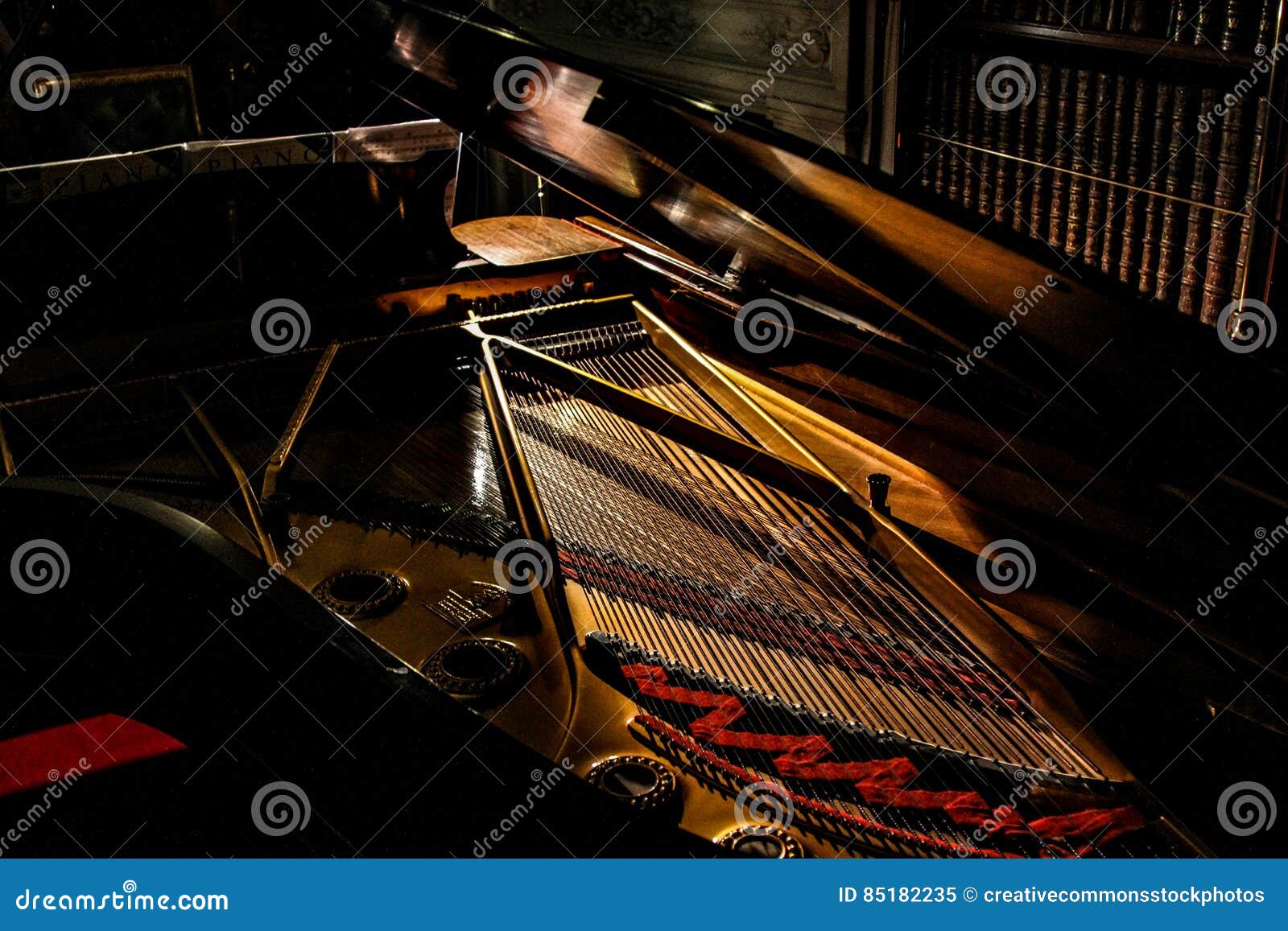 Grand Piano Picture. Image 85182235