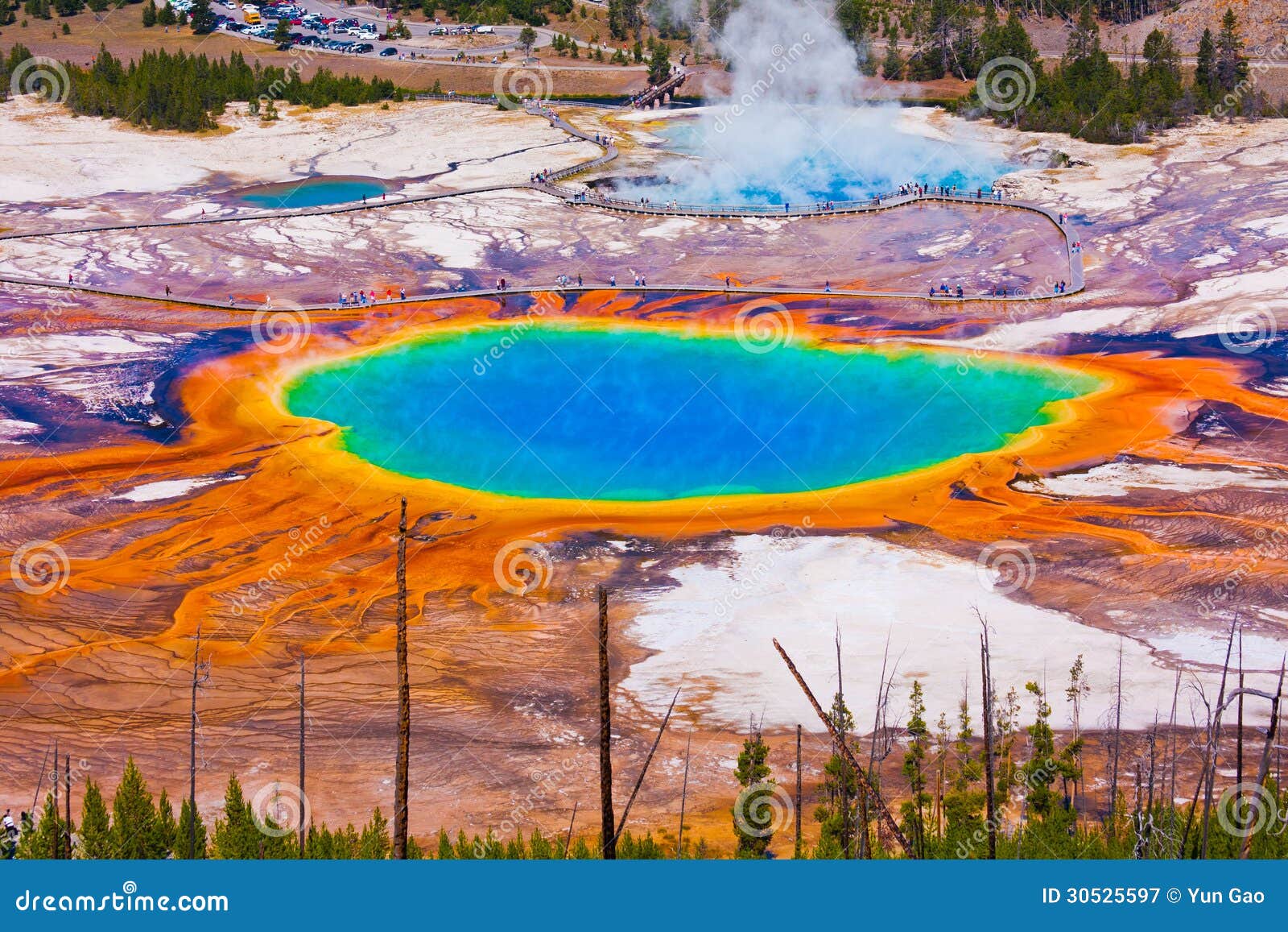 grand prismatic spring in