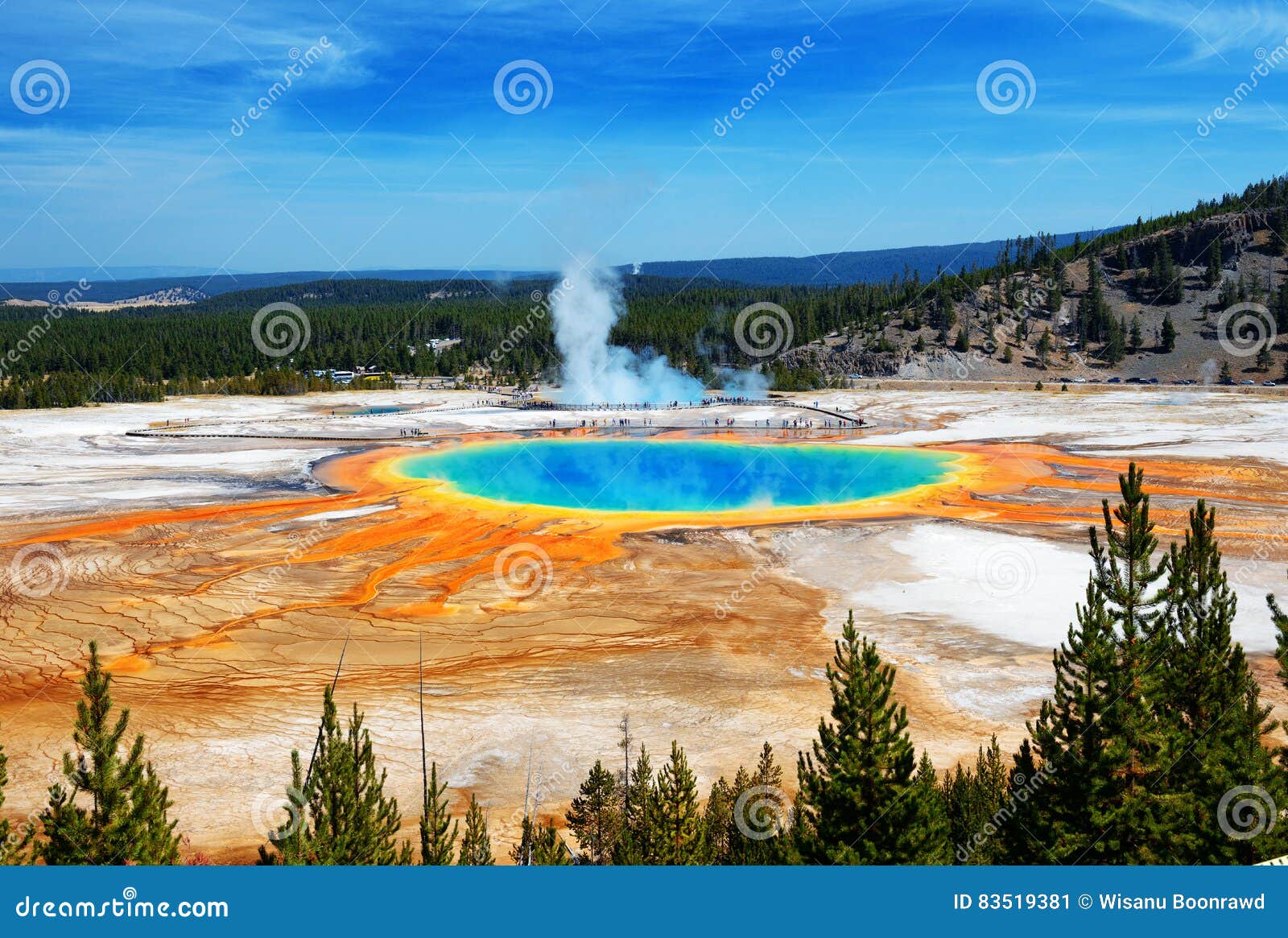 grand prismatic springs yellowstone national park wyoming