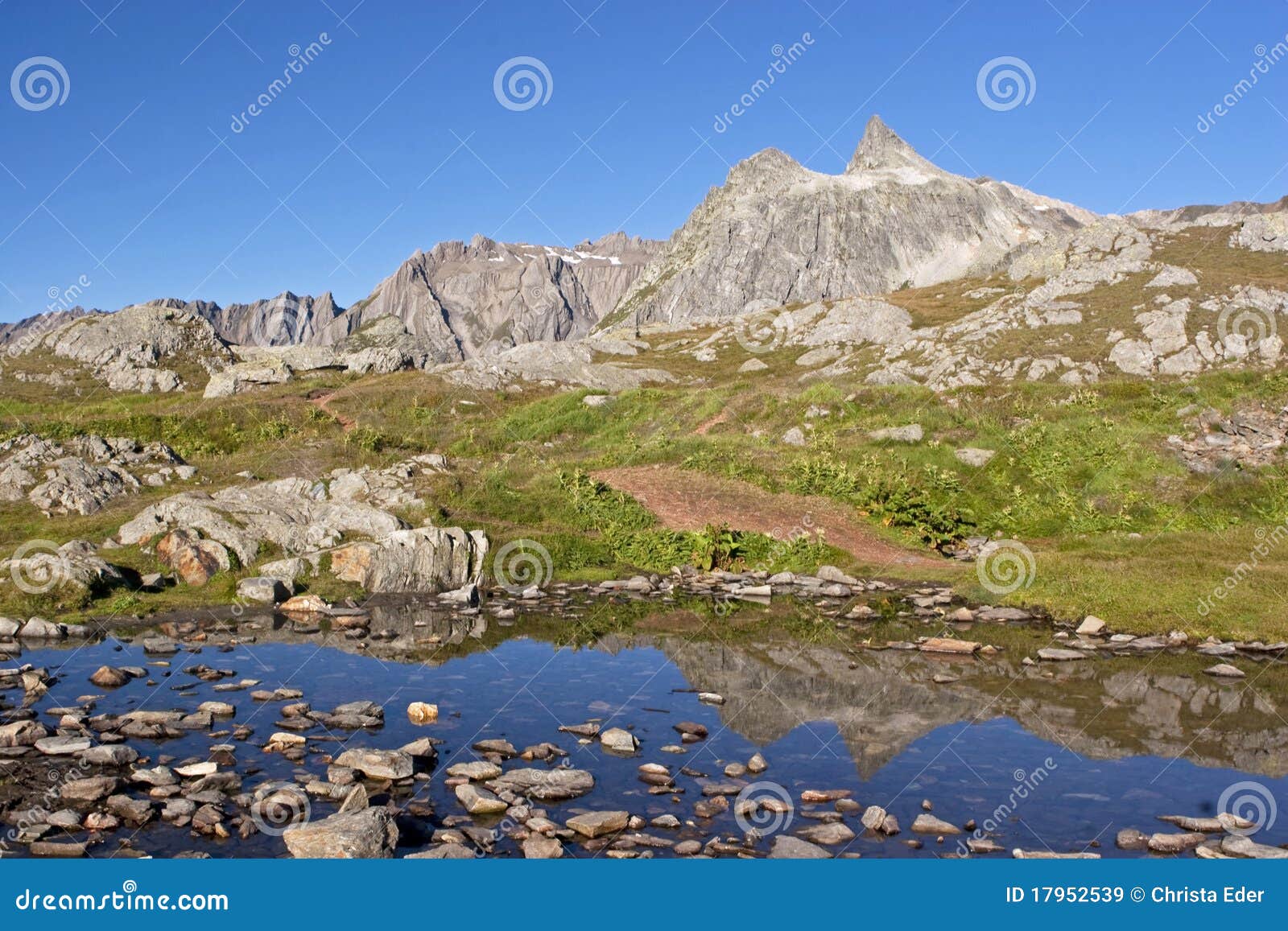 Grand StBernard; stock image. Image of suisse, grand 17952539