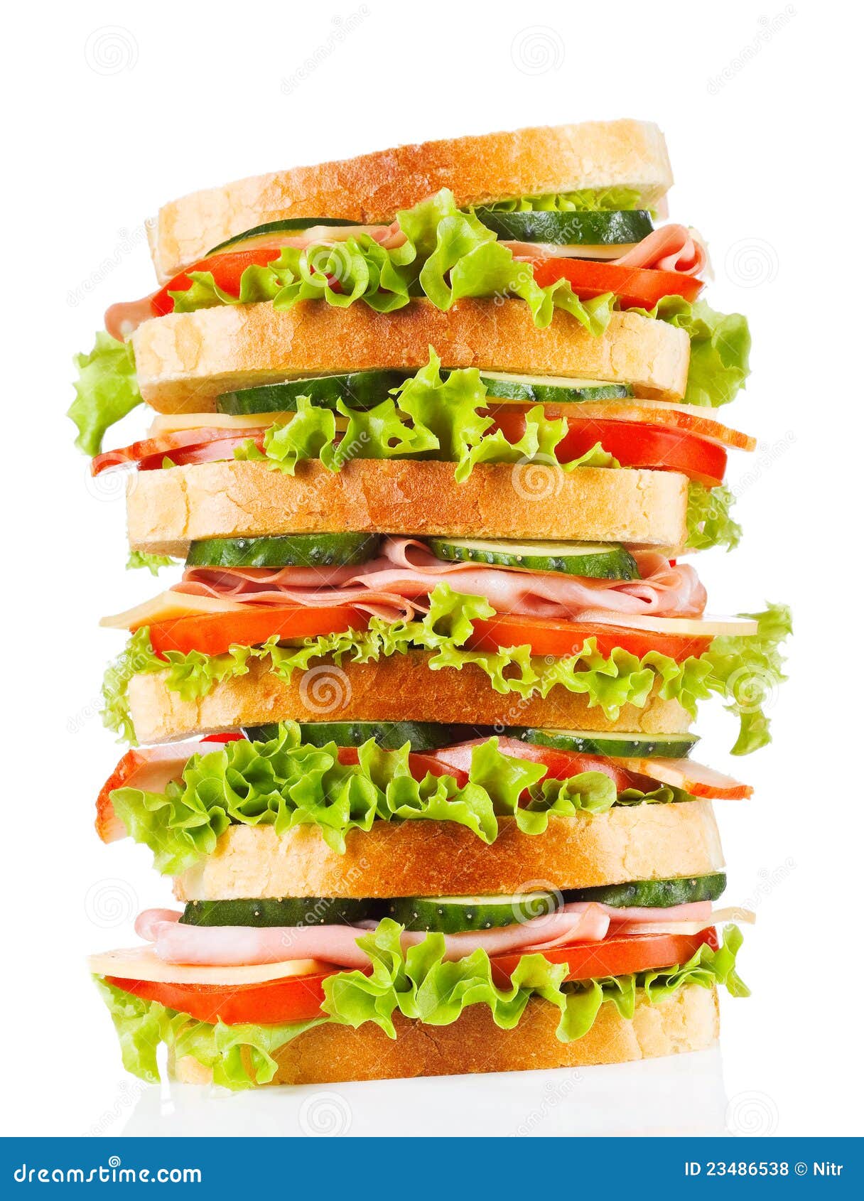 Grande Panino Con Pancetta Affumicata E Le Verdure Fotografia Stock