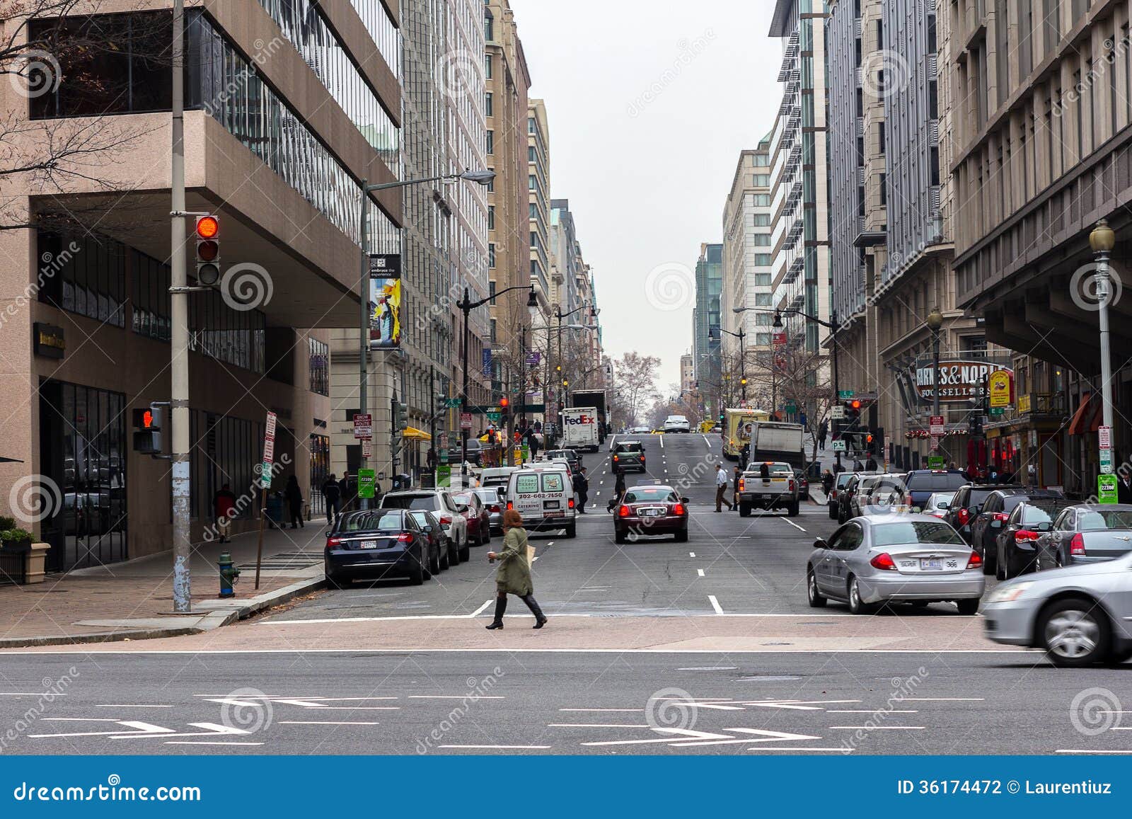 Grande Scène De Rue De Ville Photographie éditorial Image du ambler
